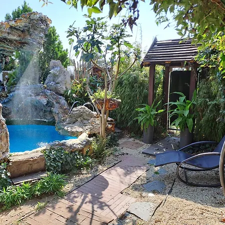 Oasis 1 Sladkovicovo